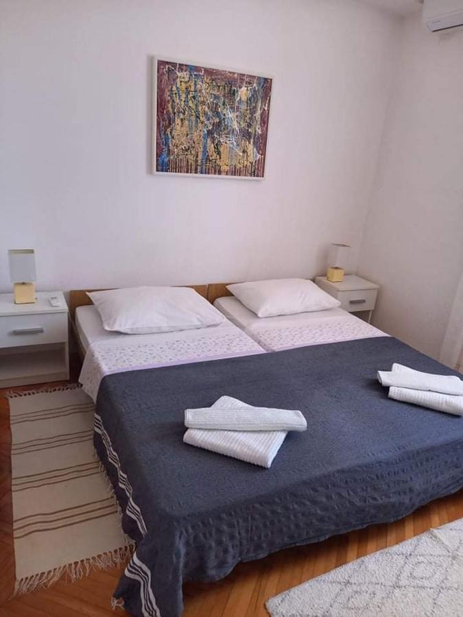 Studio Darija For 2 Persons S Terasom Wi-Fi & Parking Makarska Exterior foto