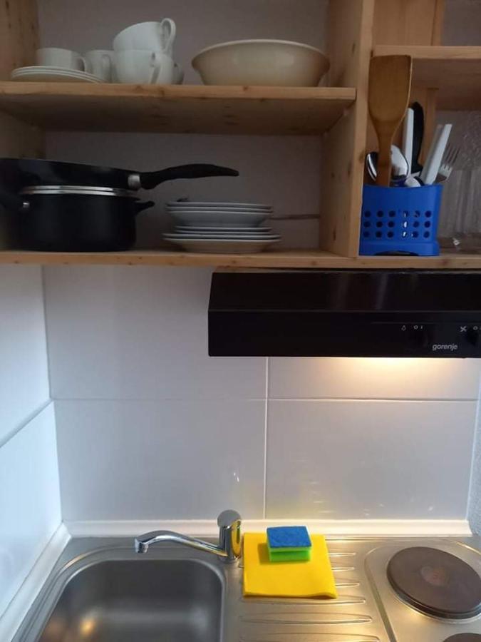 Studio Darija For 2 Persons S Terasom Wi-Fi & Parking Makarska Exterior foto