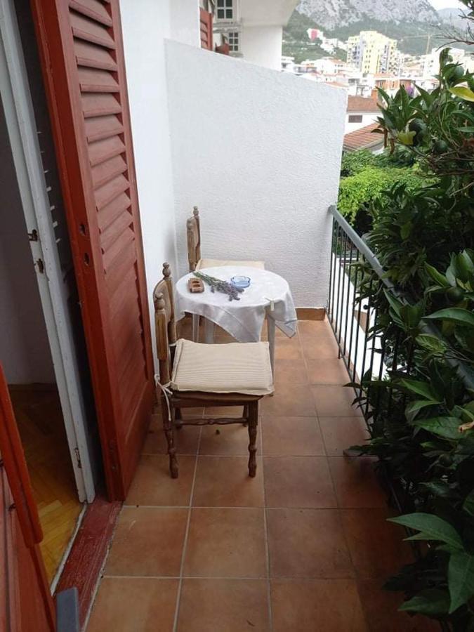 Studio Darija For 2 Persons S Terasom Wi-Fi & Parking Makarska Exterior foto